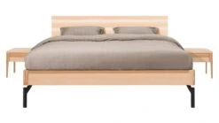 Karlsson Bed Sky Met Hoofdbord Hout En Poten Metaal 11 Karlsson Bed Sky Met Hoofdbord Hout En Poten Metaal -Beddengoed Winkel Bed Sky beuken met hoofdbord hout en poot metaal beuken 2