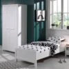 Kinderkamer Erik Met Nachtkast En 2-deurs Kast -Beddengoed Winkel Complete kinderkamer Erik wit