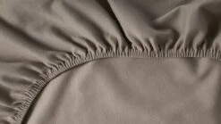 Hoeslaken Kayori Jersey Kyoto Topper -Beddengoed Winkel Hoeslaken Jersey Kyoto topper taupe 2