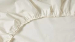 Hoeslaken B Bright Perkal 8 Hoeslaken B Bright Perkal -Beddengoed Winkel Hoeslaken Perkal off white 2