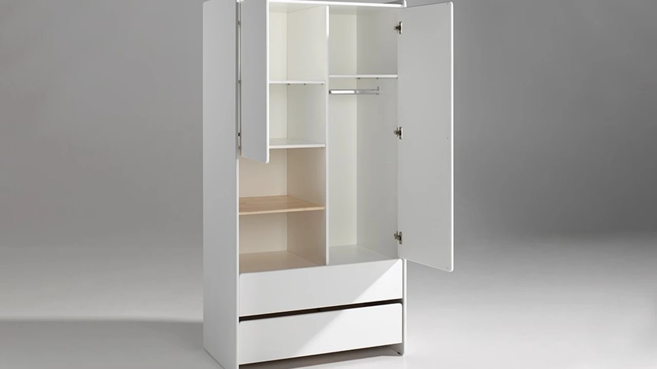 Complete Babykamer Kiddy Met Commode, Opzet En Kast 2-deurs 6 Complete Babykamer Kiddy Met Commode, Opzet En Kast 2-deurs - Afbeelding 4