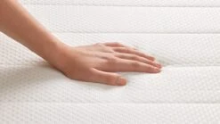 Nieuwe uitgaven -Beddengoed Winkel Koudschuim matras Loes 1